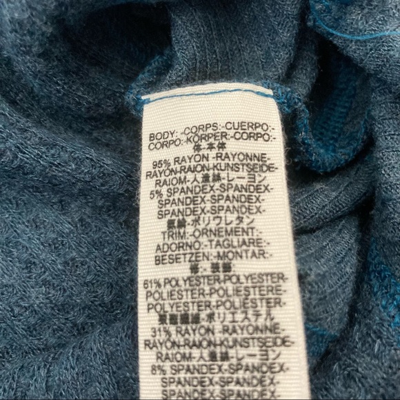 We the Free long sleeve knit top. EUC like new - Picture 3 of 4